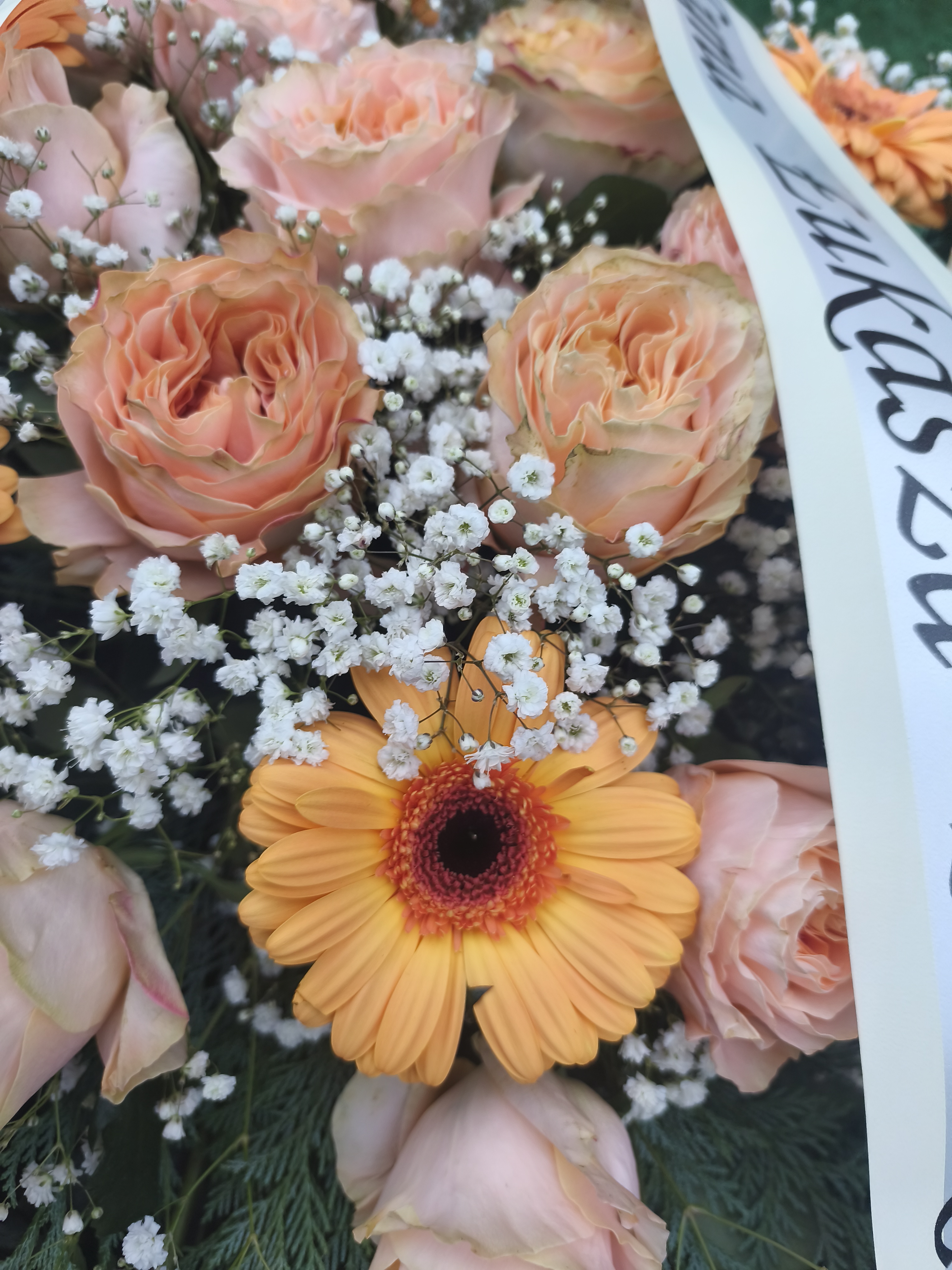 Wszystkie kolory pomarańczy - Wieniec pogrzebowy - Kwiaciarnia Pogrzebowa dostawa Jastrzębie-Zdrój, Rybnik, Żory