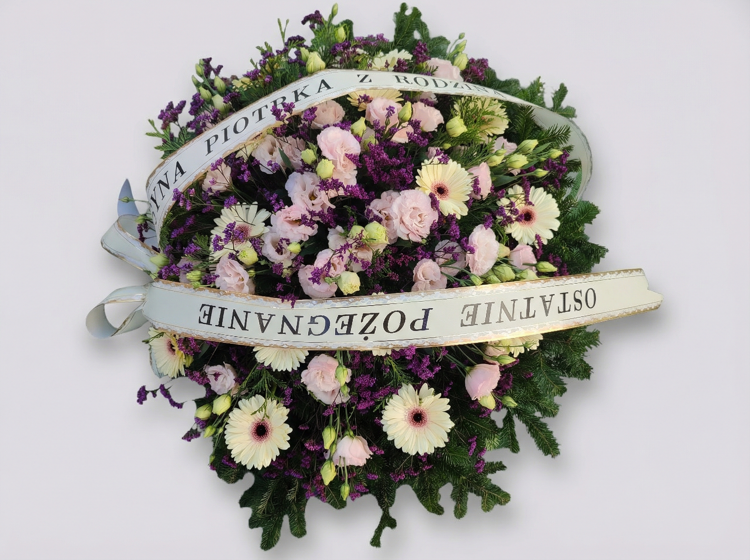 Wieniec Pudrowy Róż i Fiolet – Eustoma - Wieniec pogrzebowy - Kwiaciarnia Pogrzebowa dostawa Jastrzębie-Zdrój, Rybnik, Żory