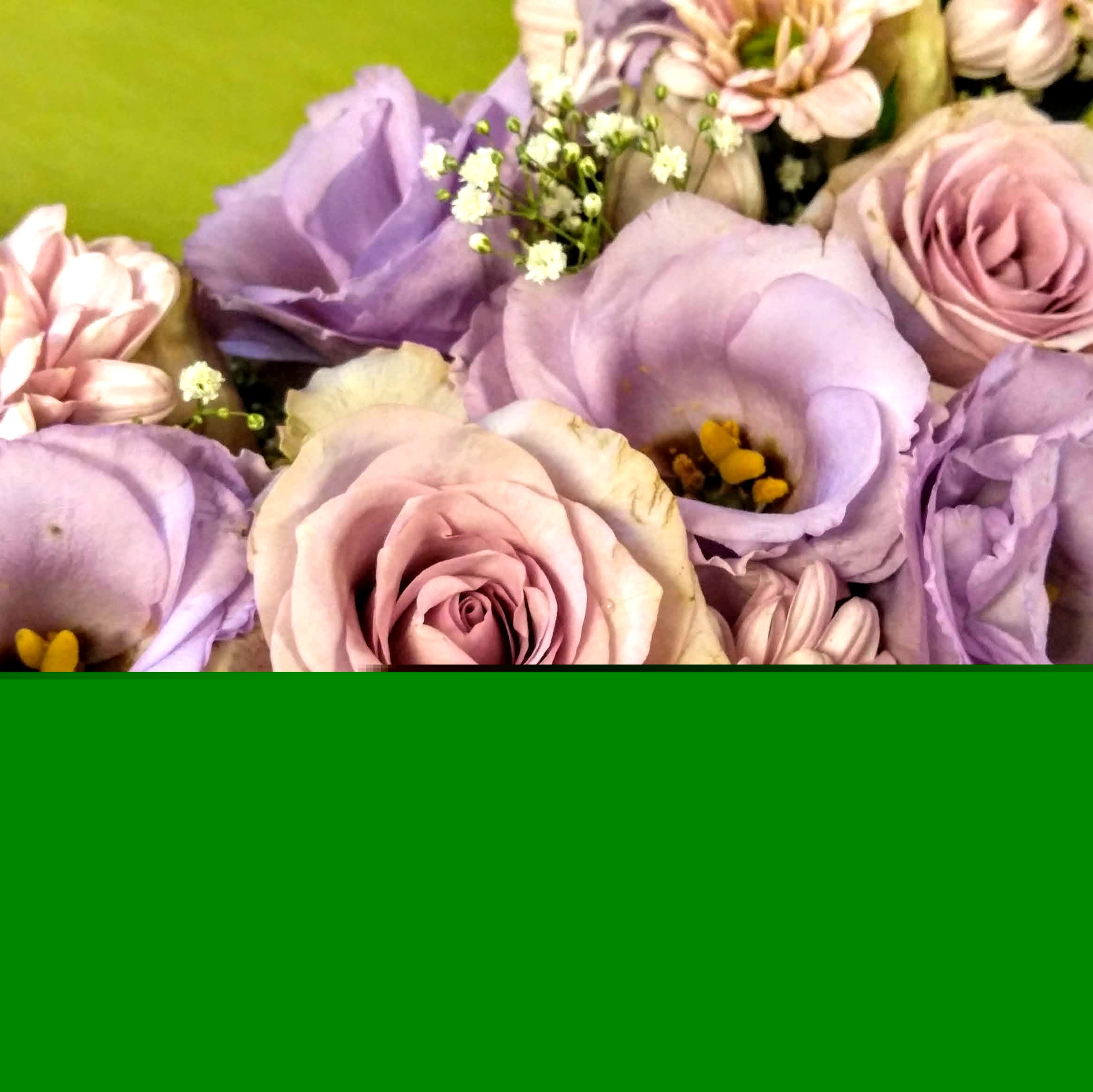 Wianek przy urnie Lawendowy mix - Dekoracja urny - Kwiaciarnia Pogrzebowa dostawa Jastrzębie-Zdrój, Rybnik, Żory