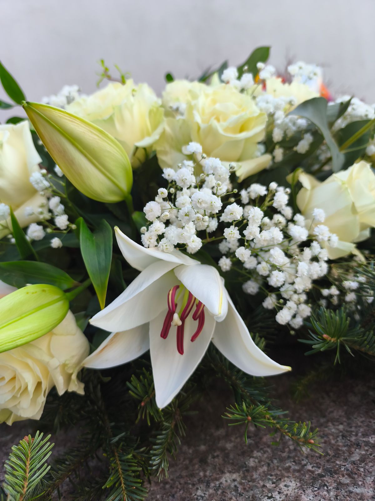 Palma na trumnę Lilie i Róże - widok 4 - Kwiaty na trumnę